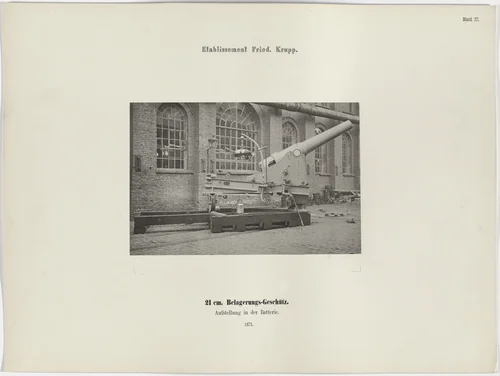 21 cm Belagerungs-Geschütz, Aufstellung in der Batterie by Hugo van Werden, photograph, 1871