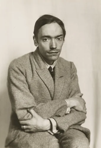 Franz Wilhelm Seiwert by August Sander, photograph, 1924