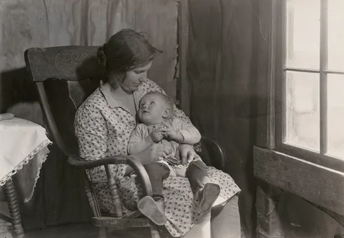Oklahoma Madonna, (Red Cross Drought Service) by Lewis Wickes Hine, photograph, 1925-1935