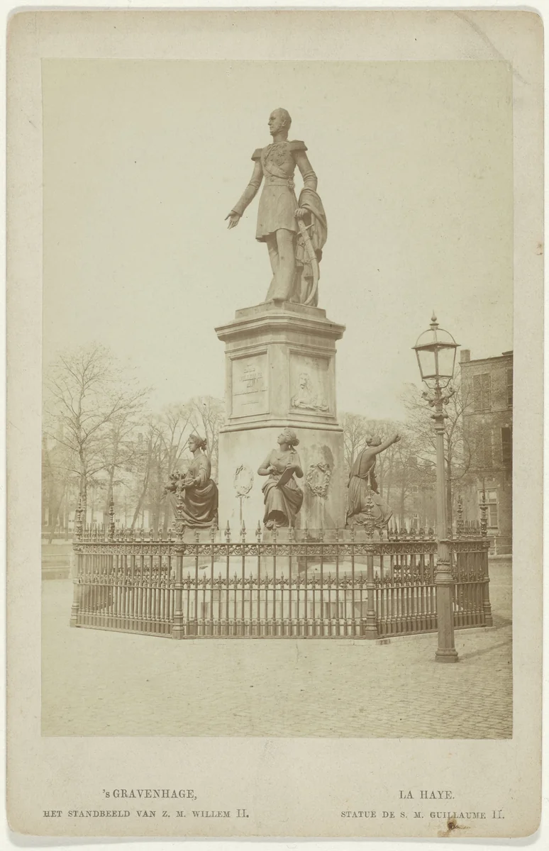Willem II monument op het Buitenhof in Den Haag by anonymous, photograph, 1854-1890