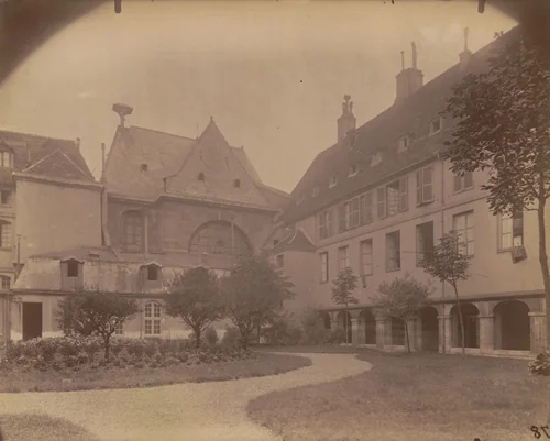 La Maternité. Boulevard du Port Royal by Eugène Atget, photograph, 1899