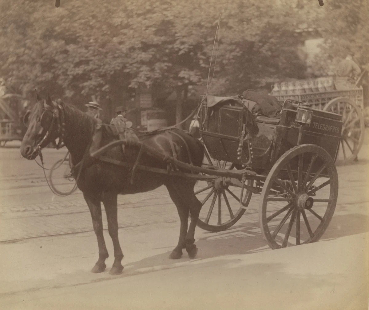 Voiture -- Poste by Eugène Atget, photograph, 1899
