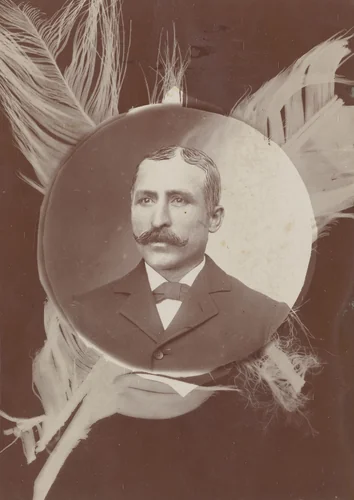 Untitled (Jenkinson, Gardner City Studio) by Unidentified Photographer, photograph, 1900