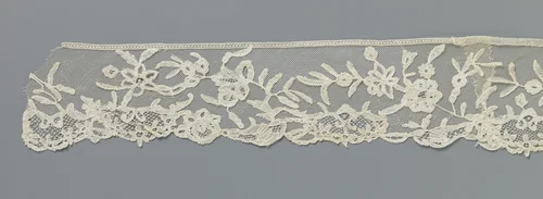 Japonstrook van applicatiekant met symmetrische reserves langs de onderrand by anonymous, other, 1840-1850