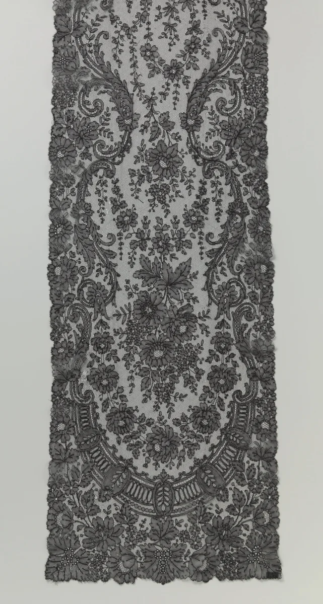Sjaal van kloskant met halve cirkelbogen by anonymous, textile, 1850-1875