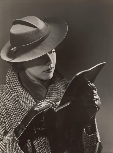 Untitled by Yva, photograph, 1935