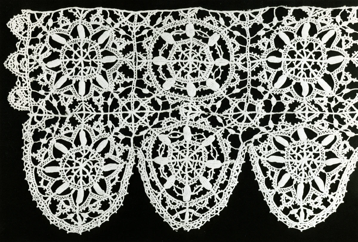 Border by Italy, textile, 1625-1650