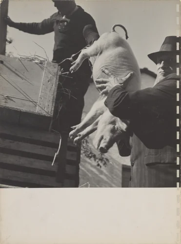 40 Fotos, page 9 by Robert Frank, photograph, 1946