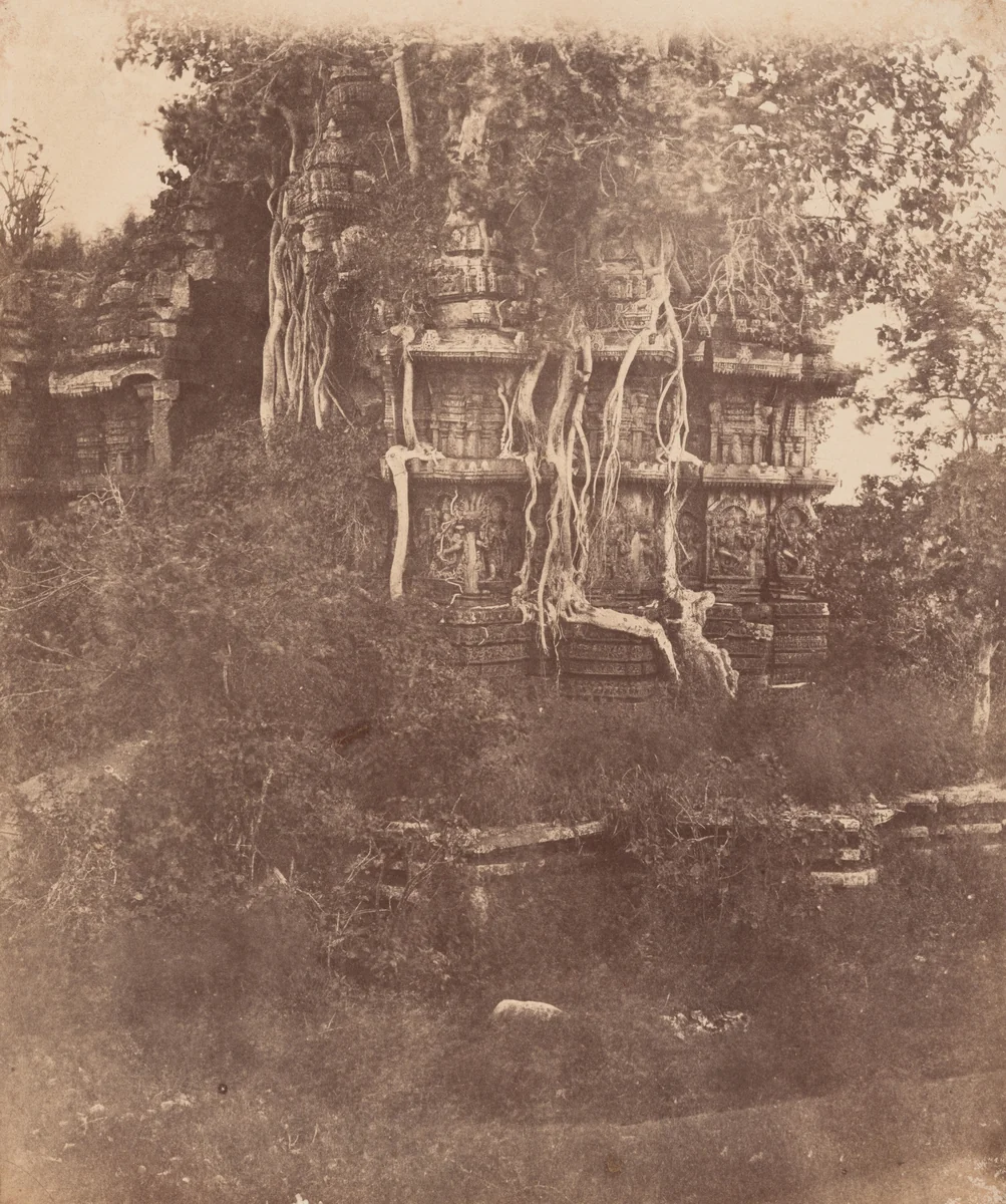 Temple at Hallibeed, India by Richard Banner Oakeley, photograph, 1856-1857