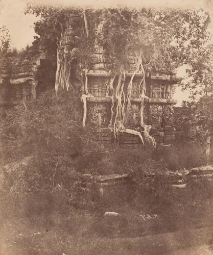 Temple at Hallibeed, India by Richard Banner Oakeley, photograph, 1856-1857