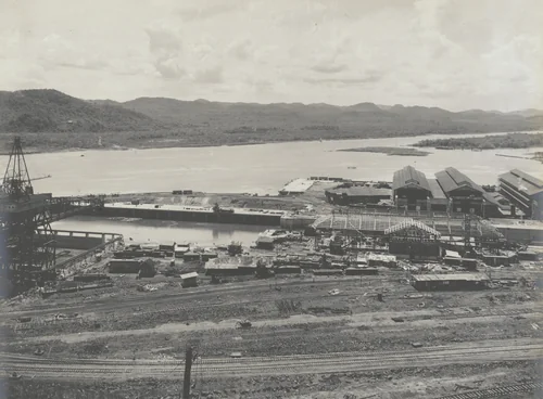 Balboa Terminals. Looking from Sosa Hill, showing entrance basin to Dry Dock #1. The Canal in the distance by Unidentified Photographer, photograph, 1916