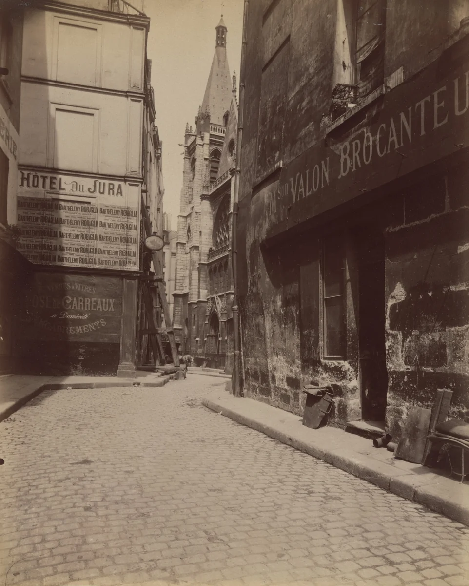 Rue des Prêtres-Saint-Séverin by Eugène Atget, photograph, 1912
