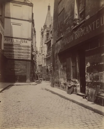 Rue des Prêtres-Saint-Séverin by Eugène Atget, photograph, 1912