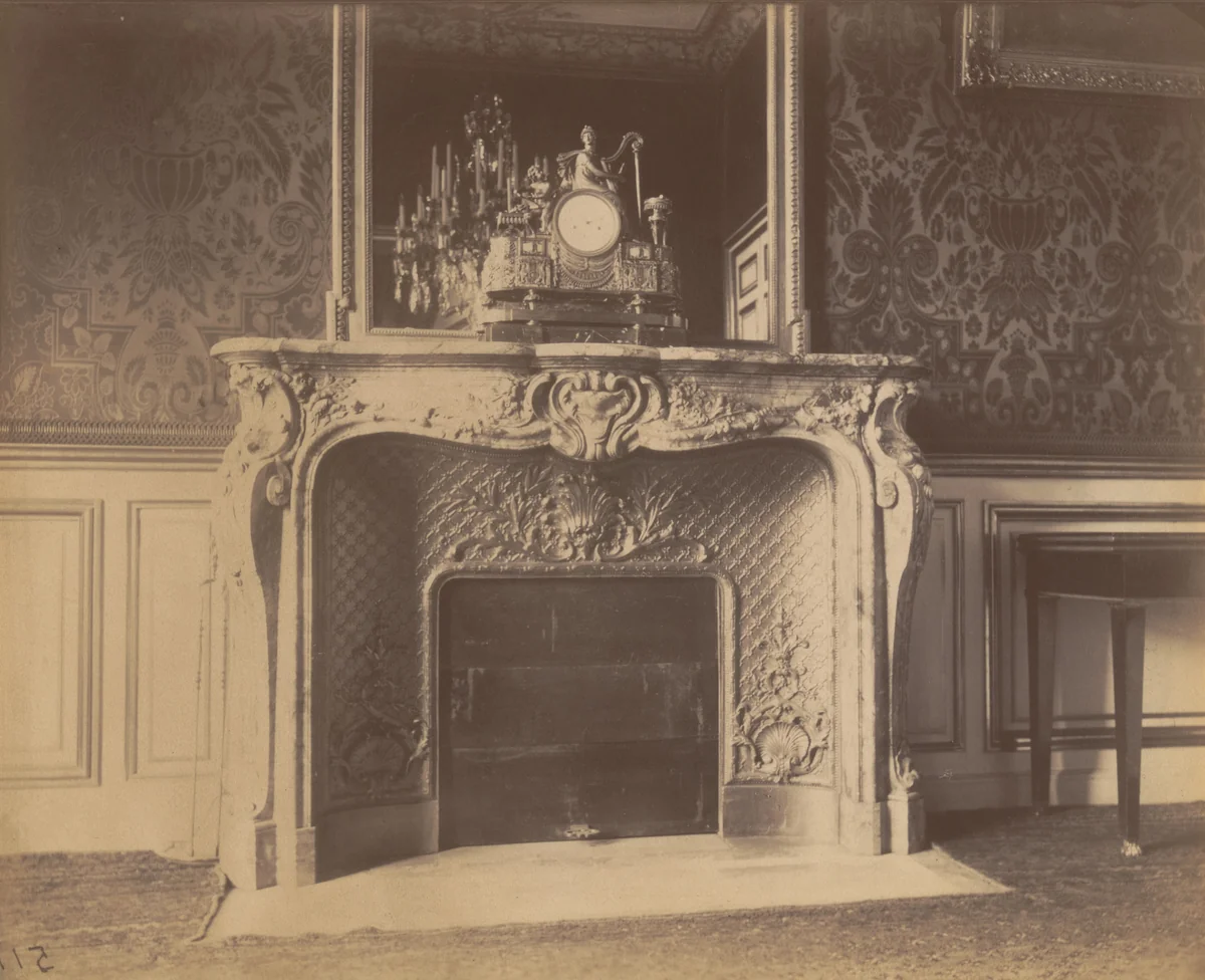 Ambassade d'Autriche, 57 rue de Varenne by Eugène Atget, photograph, 1905