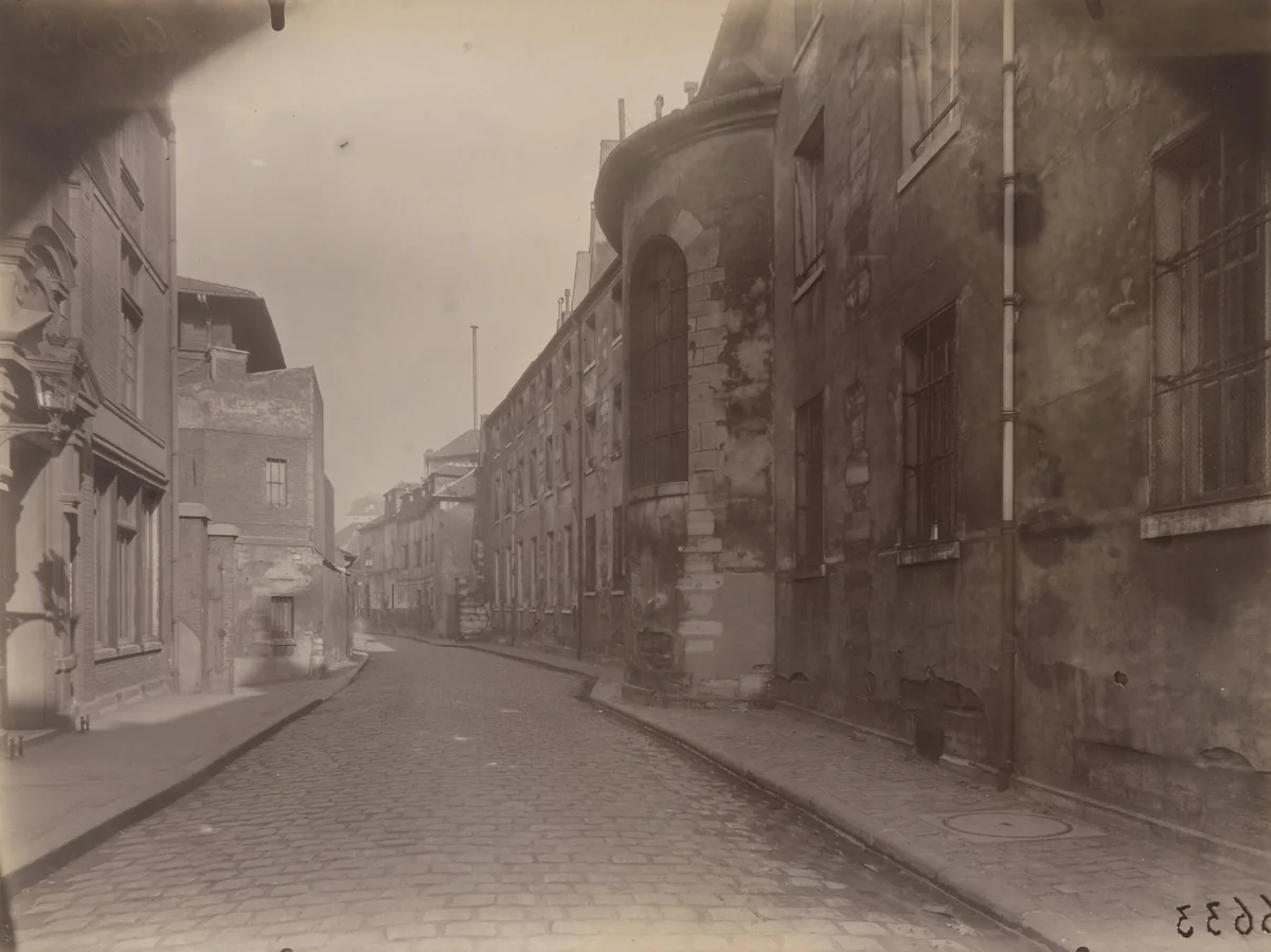 Rue des Gobelins by Eugène Atget, photograph, 1926