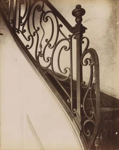 23 rue de Seine by Eugène Atget, photograph, 1905
