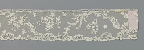 Strook kloskant met bogen en losse bloemtakken by anonymous, other, 1740-1760