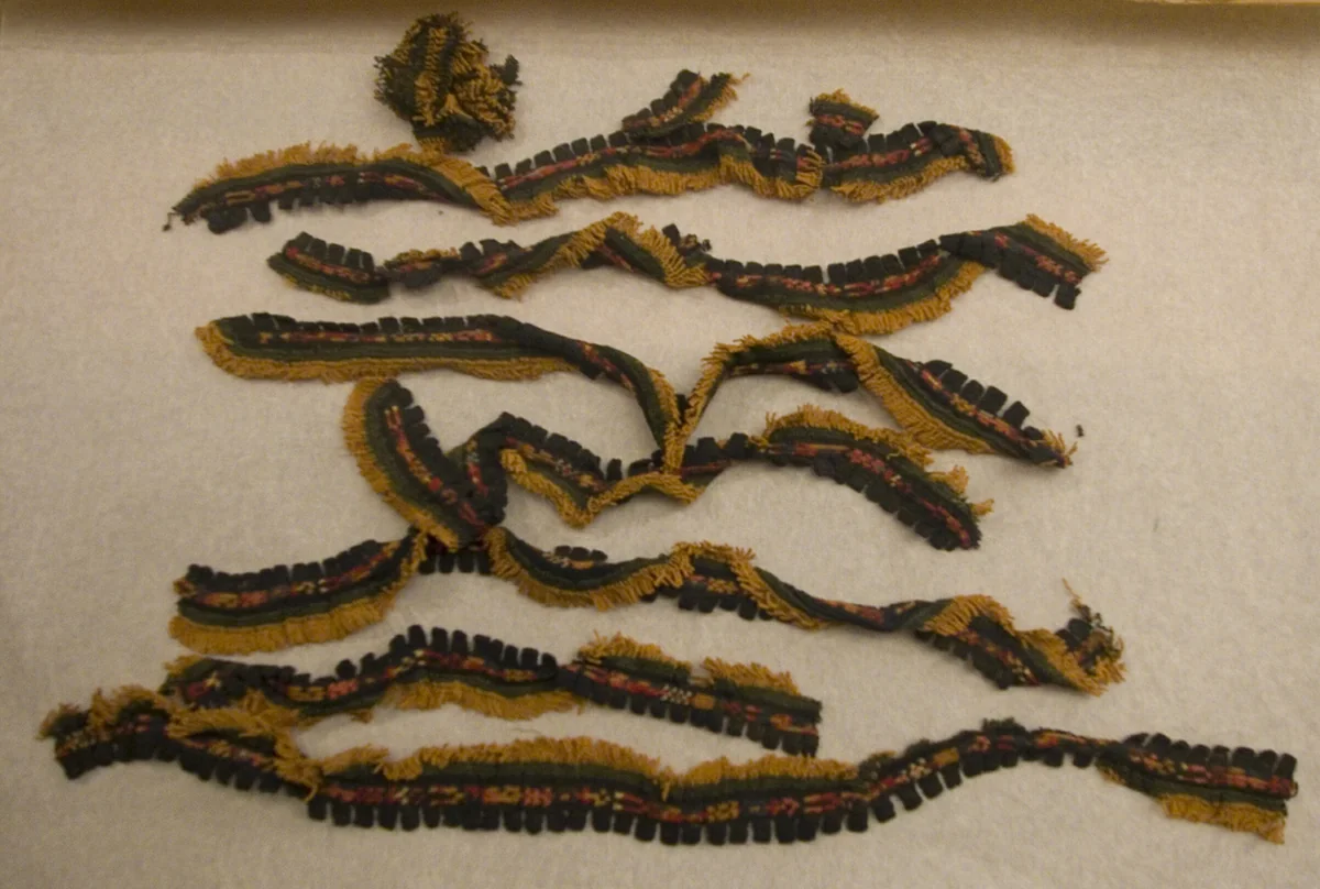 Fragments by Nazca Peru, textile, -100-200