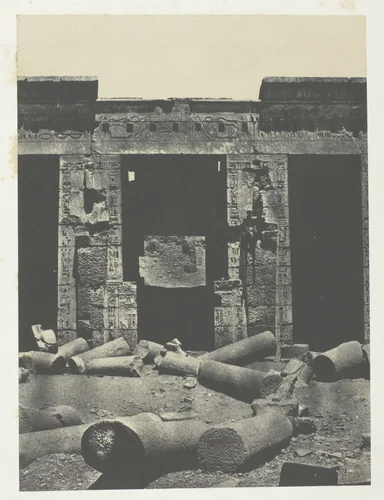 Médinet-Habou, Partie Orientale du Péristyle du Palais de Ramsès-Méiamoun; Thèbes, plate 51 from the album "Egypte, Nubie, Palestine et Syrie" (1852) by Maxime Du Camp, photograph, 1849-1851