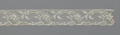 Strook naaldkant met s-vormige sierband en iris by anonymous, other, 1760-1770