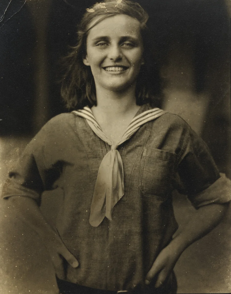Untitled (Mary Steichen at age 13) by Edward Steichen, photograph, 1917