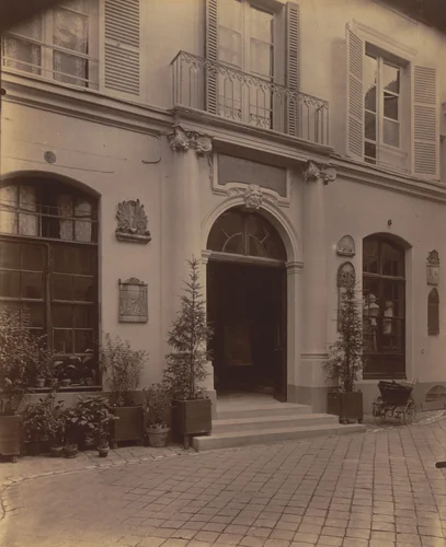 Ancien Amphitheatre Saint-Côme rue de l'Ecole de Médecine by Eugène Atget, photograph, 1899