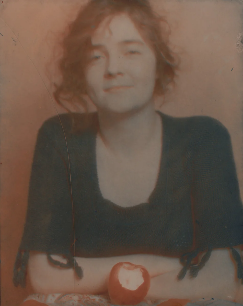 Dana and the Apple by Edward Steichen, photograph, 1922