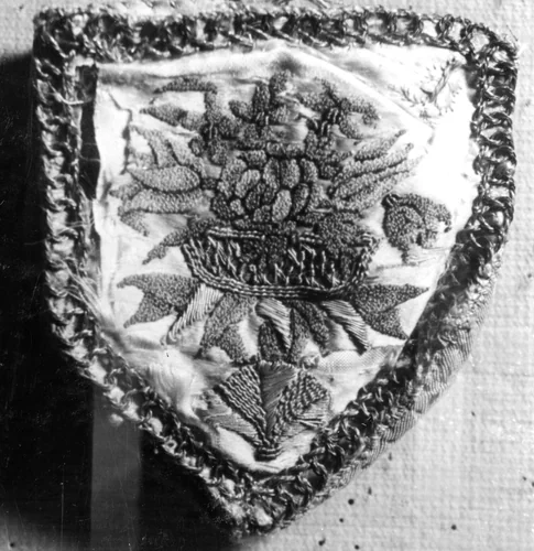 Purse by England, textile, 1670-1690