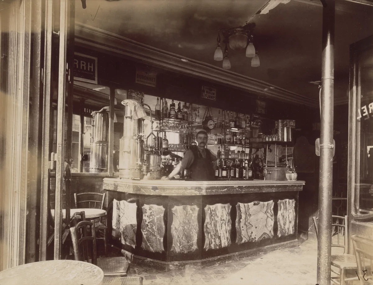 Petit bar by Eugène Atget, photograph, 1926