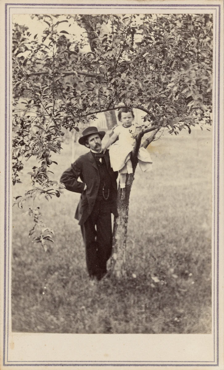 Captain Alfred Ransom and Child by Wagoner & McDonnald, photograph, 1860-1870