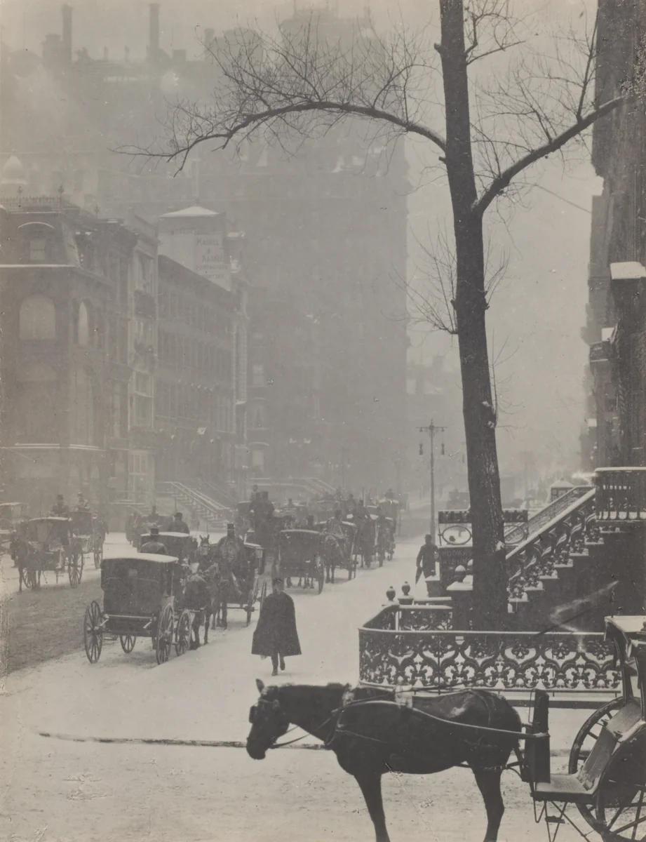 Fifth Avenue—30th Street by Alfred Stieglitz, photograph, 1900-1901
