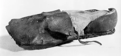 Child's Shoe by England, textile, 1501-1600