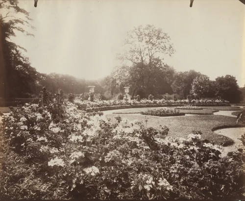 Bagatelle by Eugène Atget, photograph, 1919