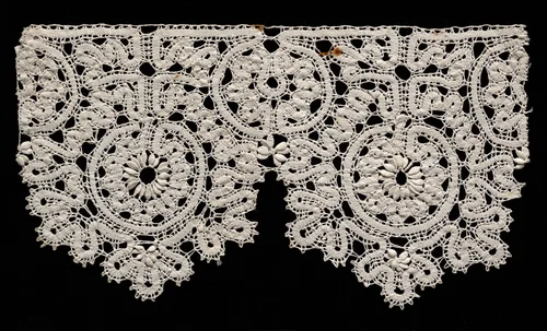 Bobbin Lace (Needlepoint Design) Edging of Round Points by Unknown, textile, 1500-1699