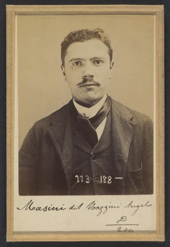 Masini (dit Mazzini). Angelo, Henri. 25 ans, né le 4/9/69 à Milan (Italie). Ébéniste. Anarchiste. 1/9/94. by Alphonse Bertillon, photograph, 1894