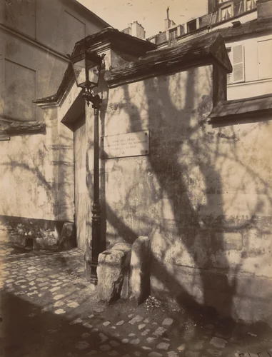 Maison de Balzac, rue Berton 24 by Eugène Atget, photograph, 1922