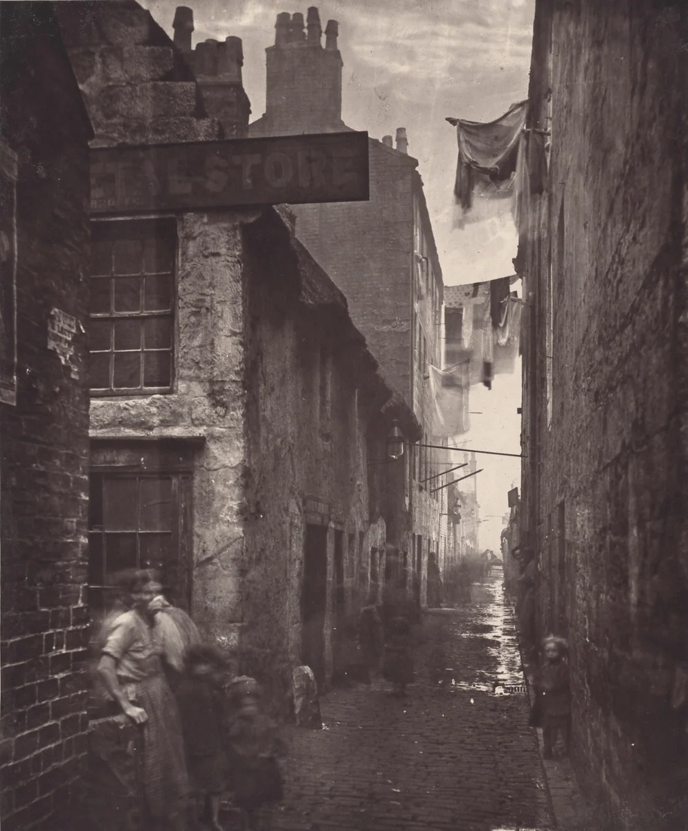 Old Vennel, Off High Street by Thomas Annan, photograph, 1868-1871