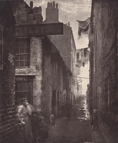 Old Vennel, Off High Street by Thomas Annan, photograph, 1868-1871