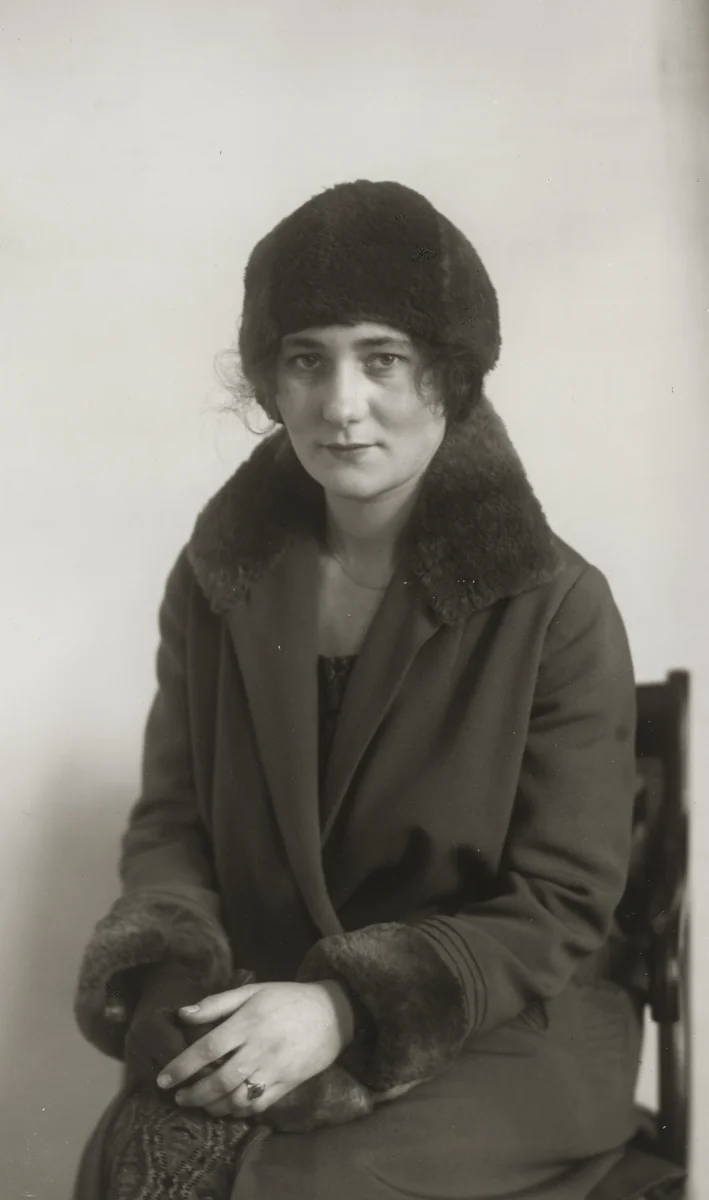 Painter by August Sander, photograph, 1925