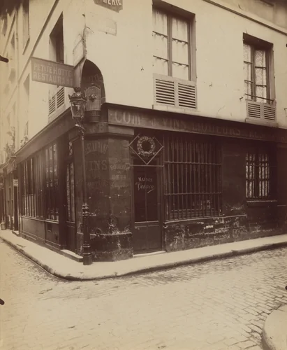 À la Petite Hotte. 1 Rue des Orfèvres by Eugène Atget, photograph, 1902
