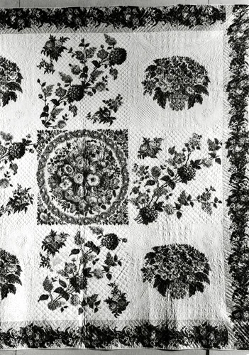Bedcover (Floral Medallion Quilt) by United States, textile, 1830-1835