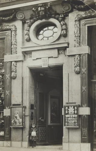 Photographe Lucien Gaulard, Marseille by Unidentified Photographer, photograph, 1908