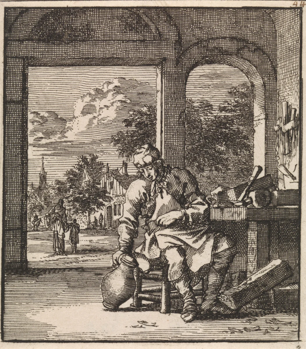 Naast een schaafbank zit een man met een kan by Jan Luyken, print, 1711