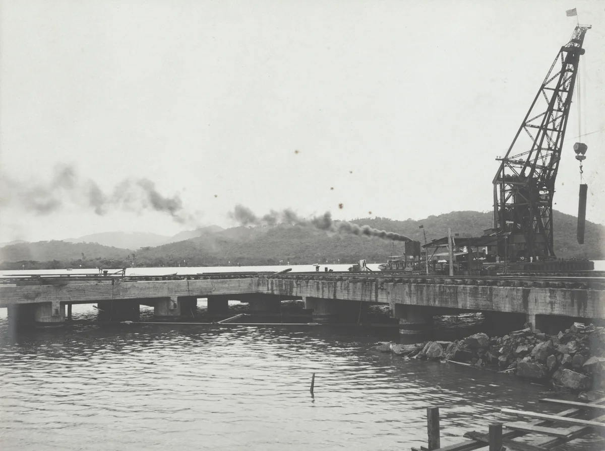 Balboa Terminals. Angle at rear of Dock d-e-f showing additional ties by Unidentified Photographer, photograph, 1915