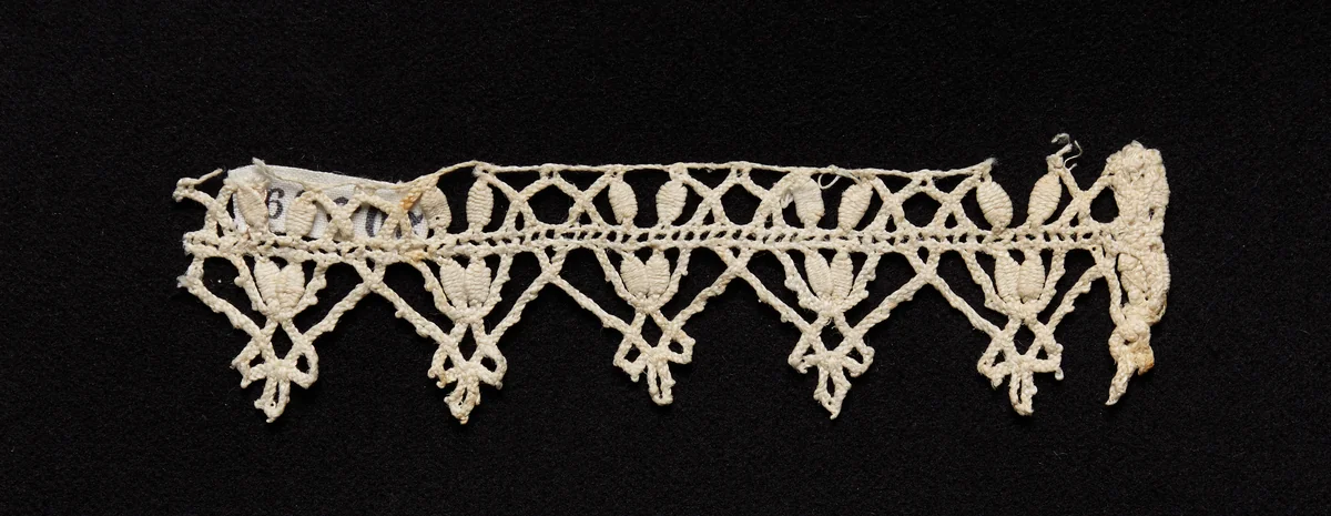 Bobbin Lace (Needlepoint Design) Edging of Points by Unknown, textile, 1550-1599