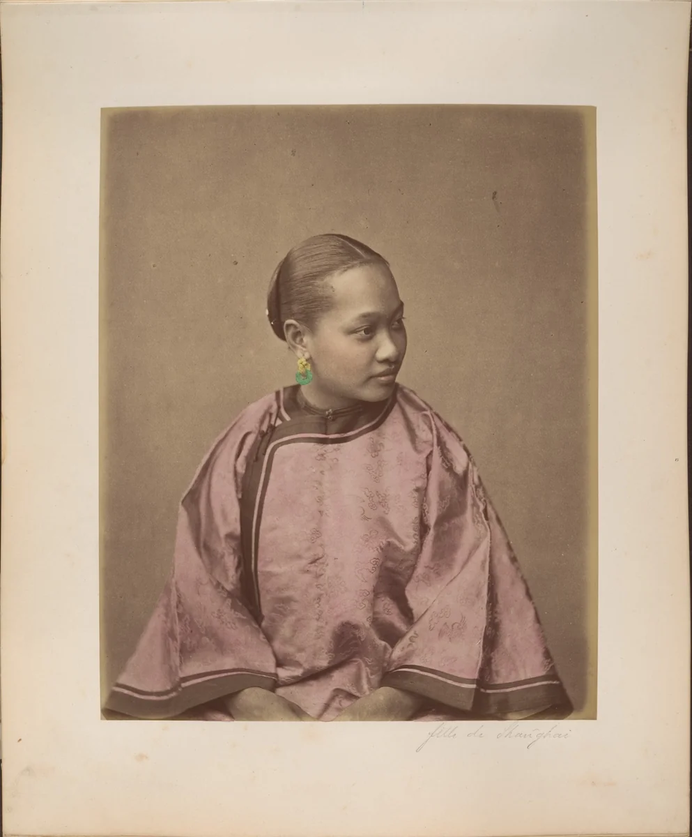 Fille de Shanghai by Raimund von Stillfried, photograph, 1870-1879