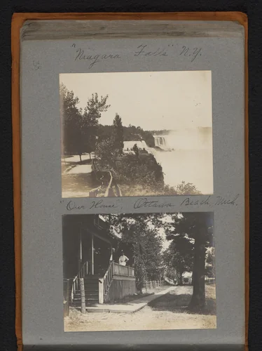 Gezicht op de Niagarawatervallen en een vrouw, mogelijk Mary van der Mey, zittend op de balustrade voor haar woning in Ottawa Beach by Jan van der Mey, book, 1902