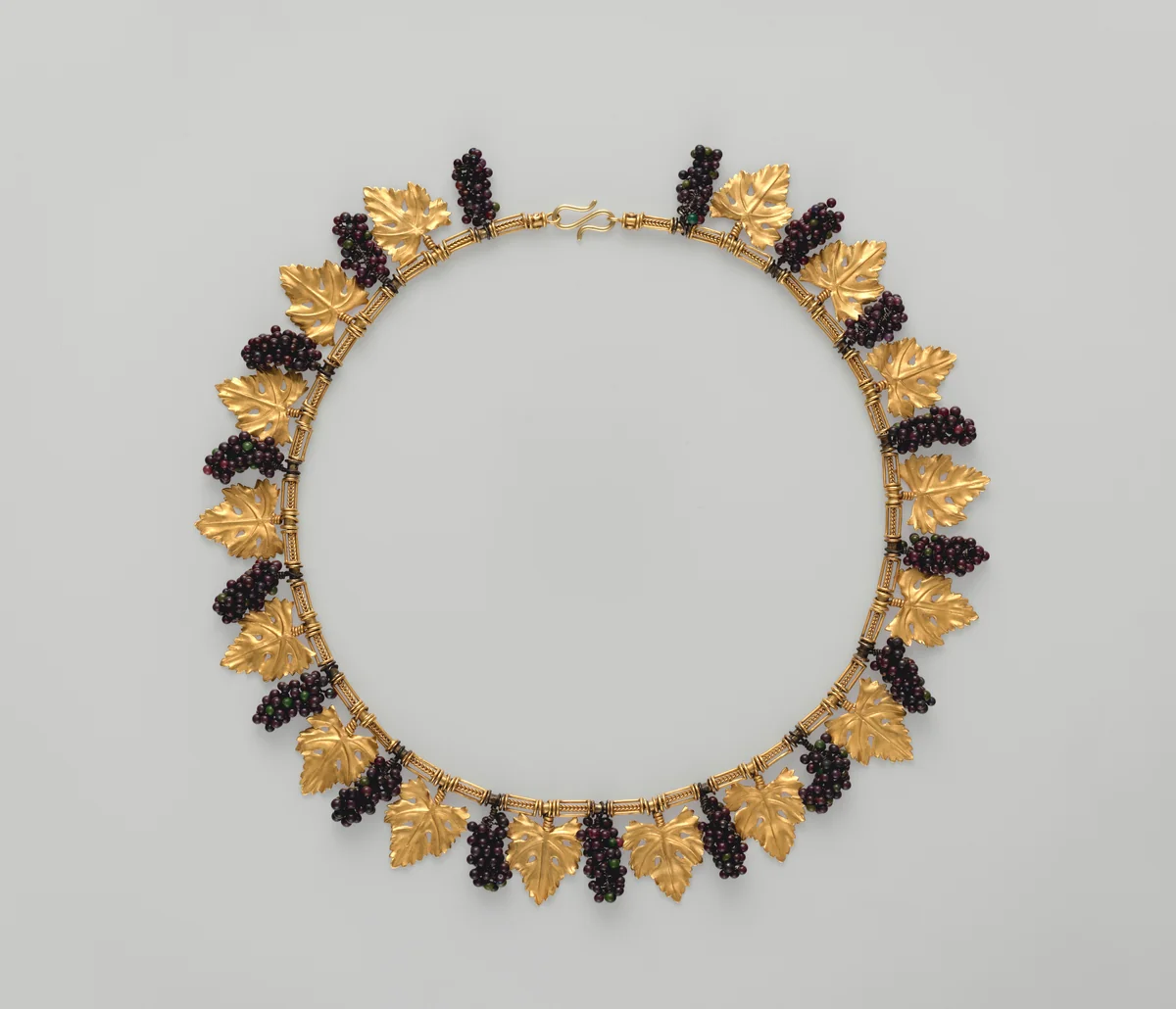 Archaeological revival necklace by Castellani, metalwork, 1875-1885