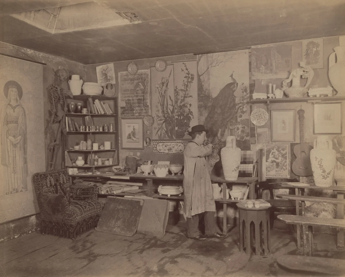 Intérieur d'un céramiste. Rue St. Jacques by Eugène Atget, photograph, 1910