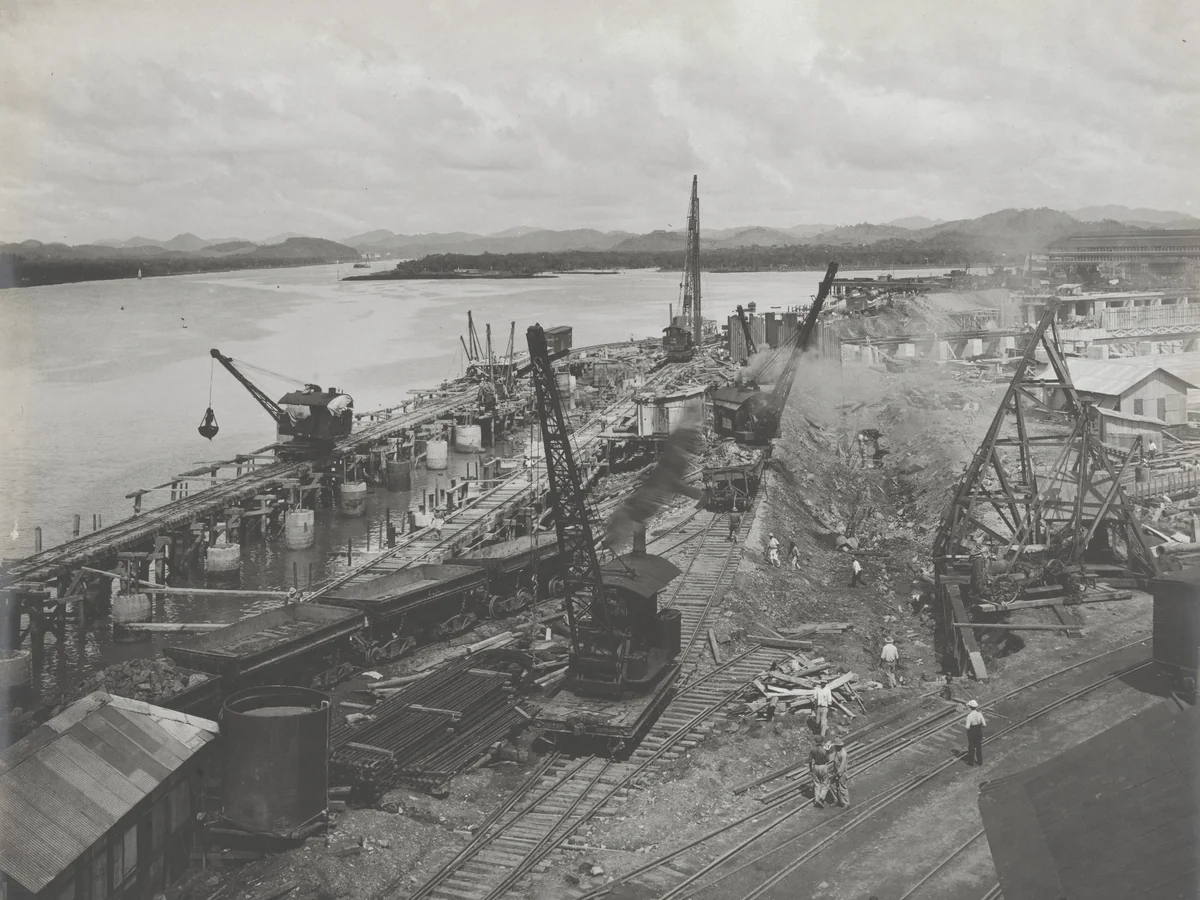 Balboa Terminals. Reloader Wharf, Coaling Plant. Foundations and excavation for Anchor Wall at rear of dock by Unidentified Photographer, photograph, 1915